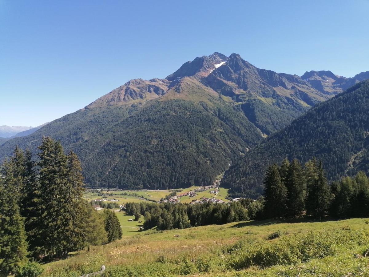 Appartement Ebster Pettneu am Arlberg Eksteriør billede