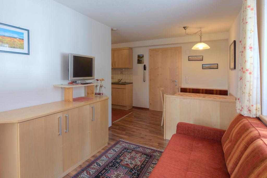 Appartement Ebster Pettneu am Arlberg Eksteriør billede